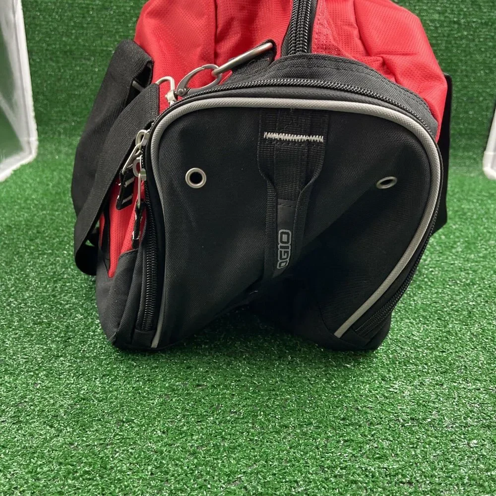 OGIO‎ Lennox Logo Big Dome Large Gym Travel Duffle Bag Red Black 21